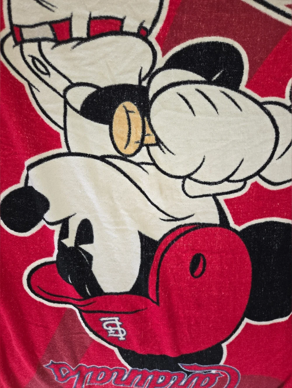 St. Louis Cardinals MLB & Disney Mickey Mouse Towel Wind Up Beach Baseball 2012